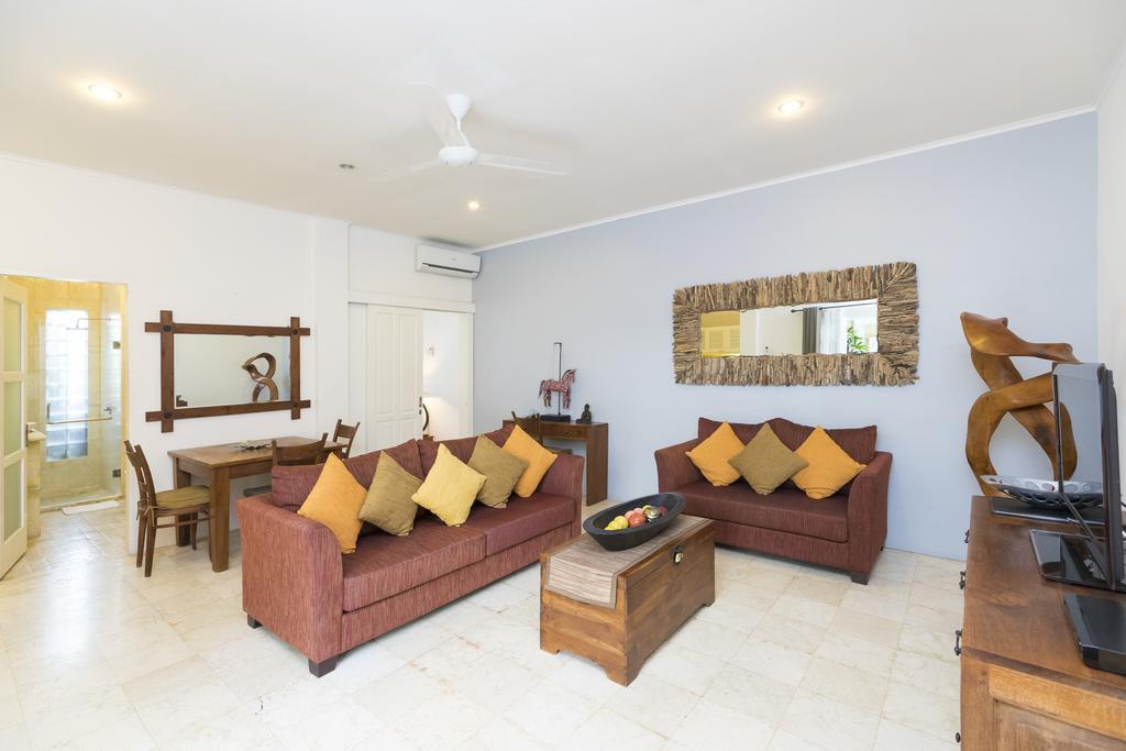 Beach Melati Apartments Legian Esterno foto