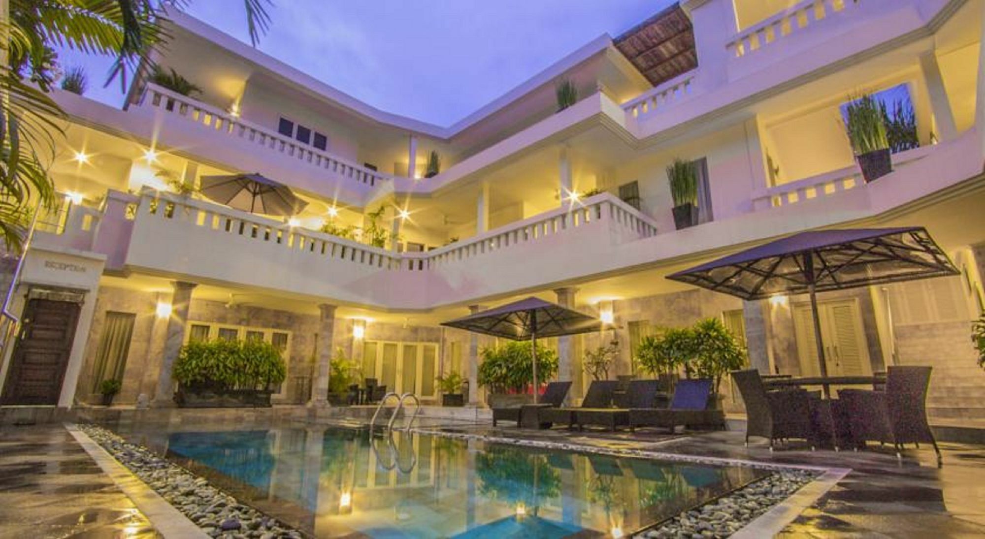 Beach Melati Apartments Legian Esterno foto